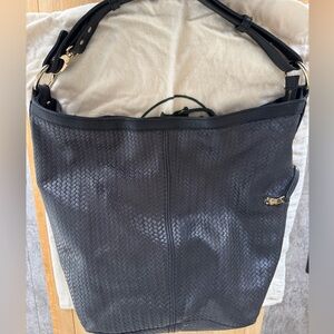 ROOTS Black Woven Leather Shoulder Bag with adjustable strap